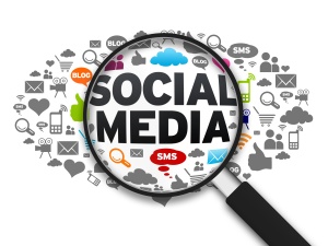 Employees' Social Media Activities under the magnifying glass